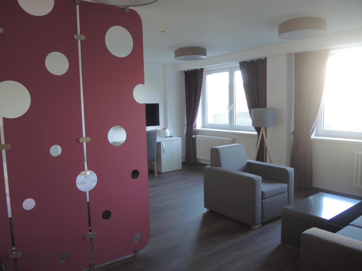 Hotel Garni Vsb Ostrava Bagian luar foto
