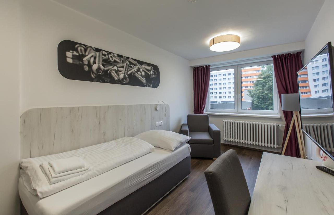 Hotel Garni Vsb Ostrava Bagian luar foto