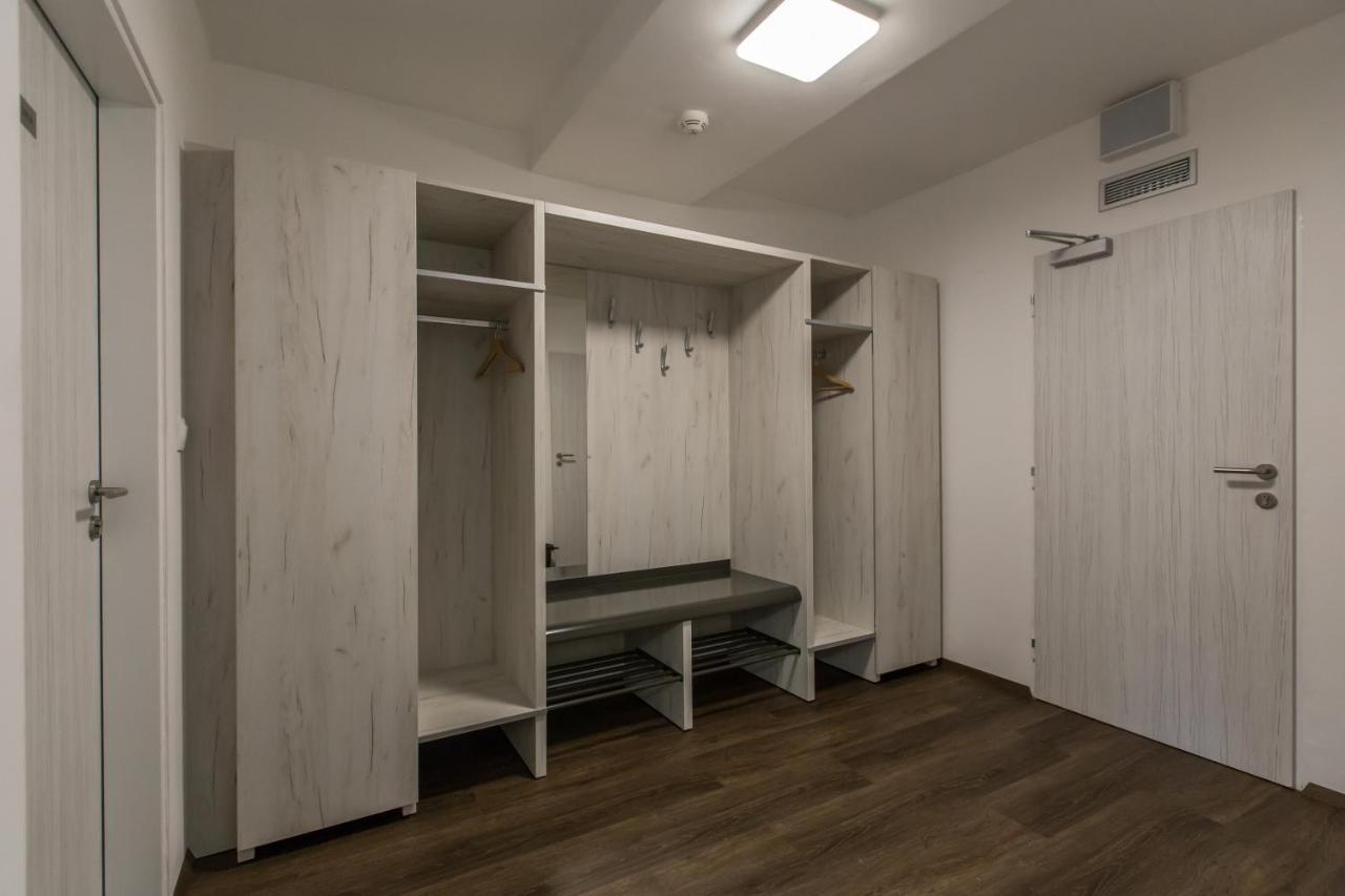 Hotel Garni Vsb Ostrava Bagian luar foto